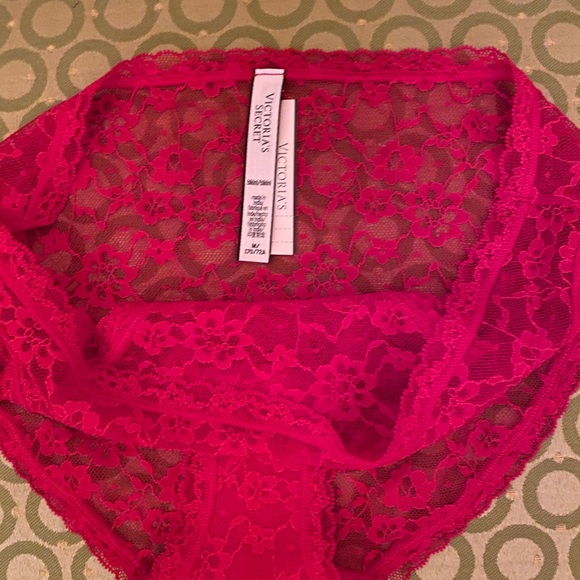 Victoria’s Secret red lace bikini - Picture 2 of 4